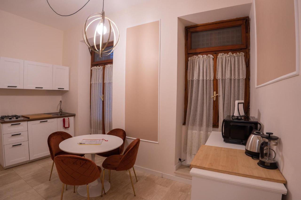 Sistina Apartments Roma Esterno foto
